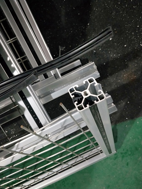 鐵絲網安裝 鐵絲網安裝